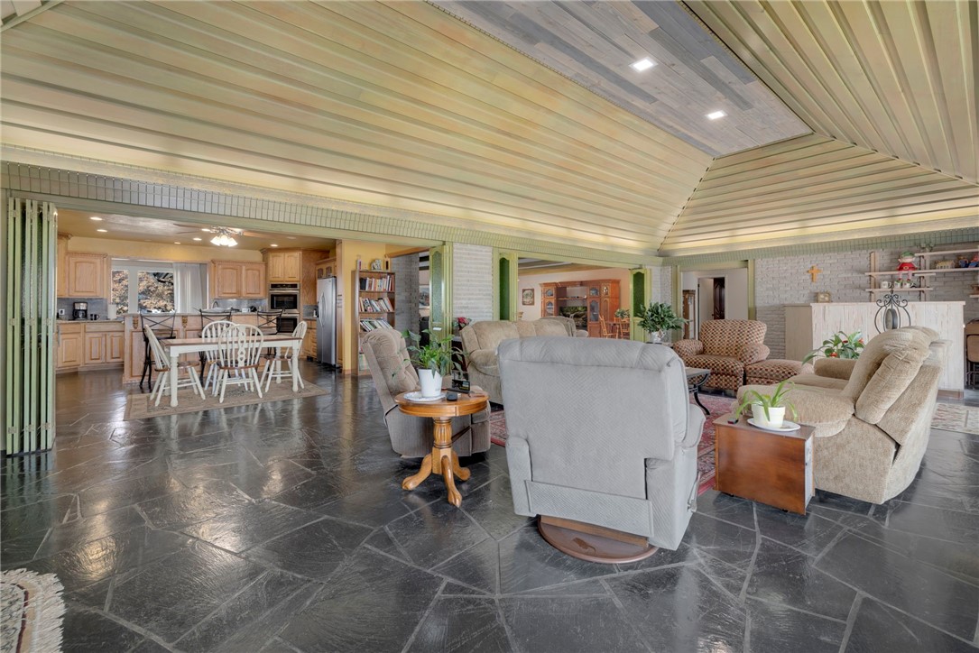 14-20-33-GRAVETTE - Residential