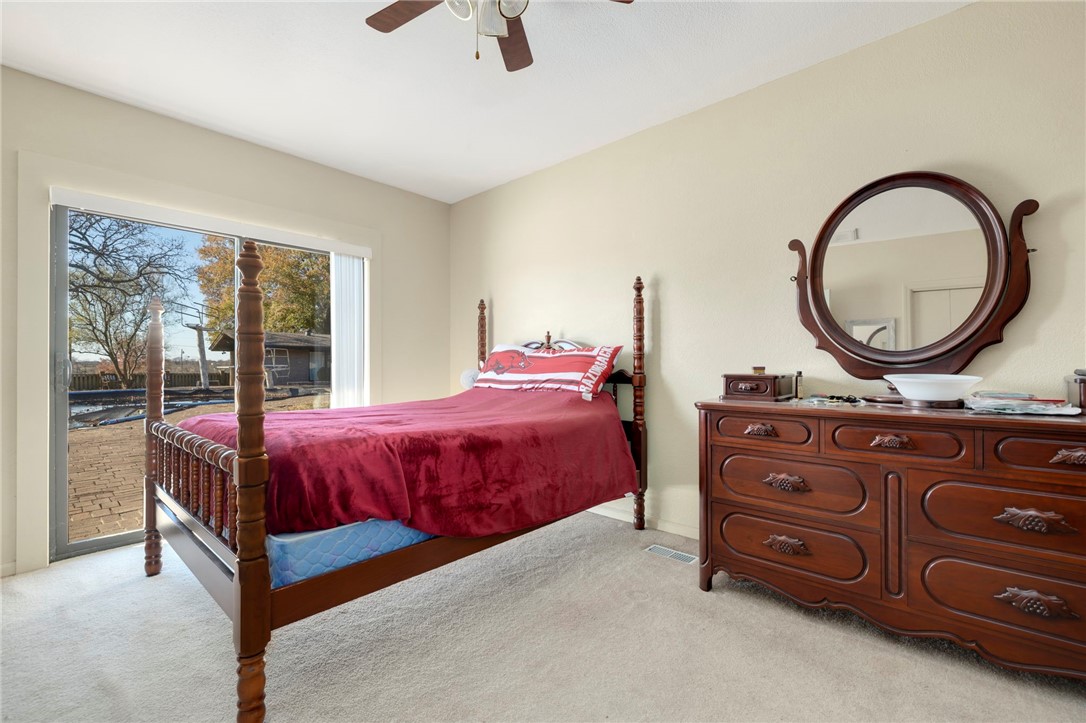 14-20-33-GRAVETTE - Residential