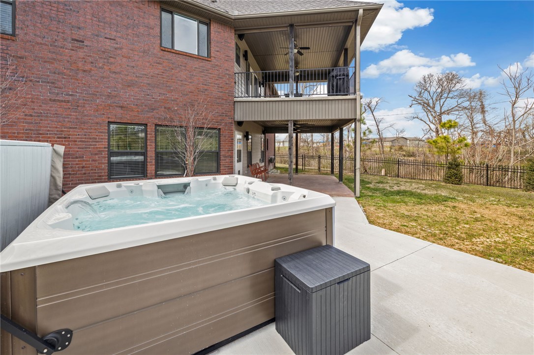 Town/Bentonville - Residential