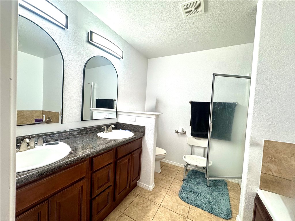 Edinburgh Manor - Residential