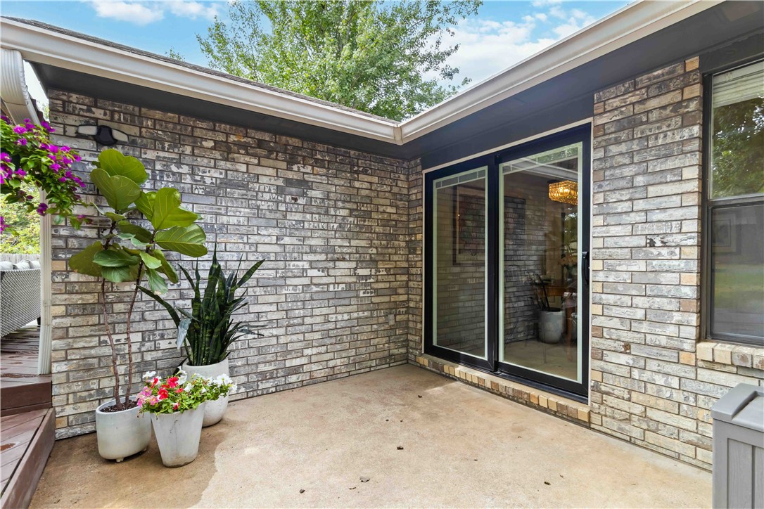 Country Club Estates - Residential