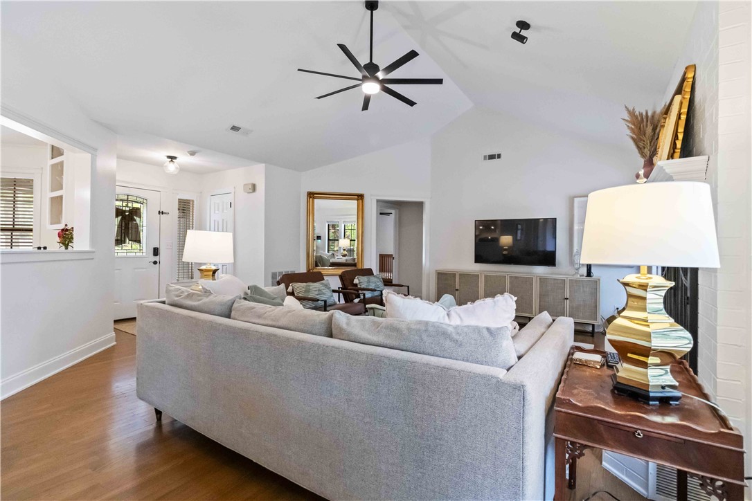 Country Club Estates - Residential