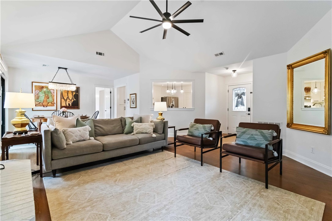 Country Club Estates - Residential
