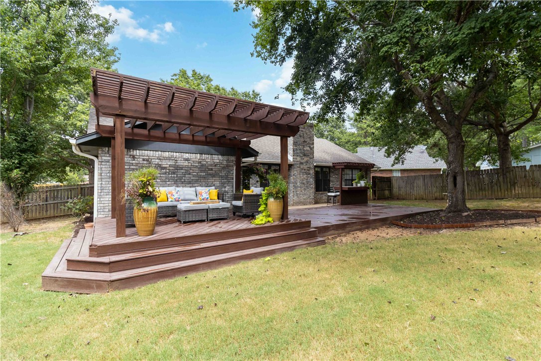 Country Club Estates - Residential