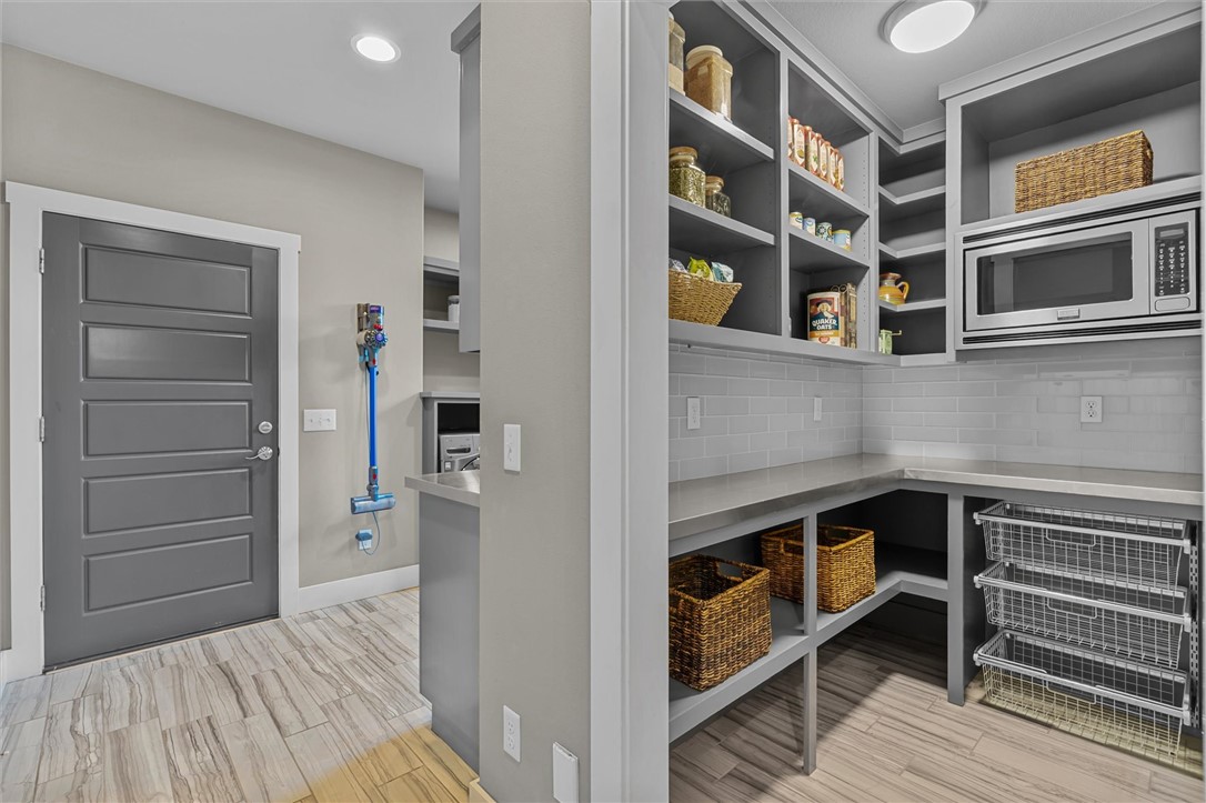 Woodridge Manor Rurban - Residential