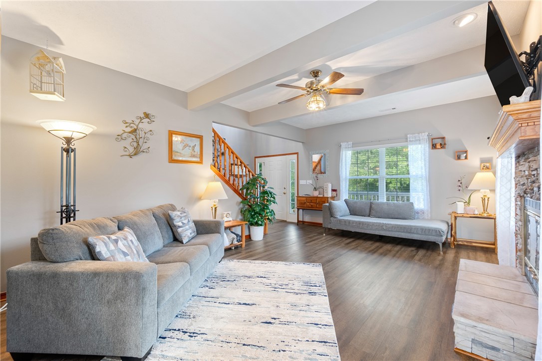 Unit 106 Holiday Island - Residential