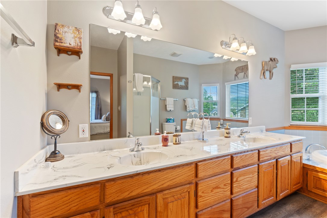 Unit 106 Holiday Island - Residential
