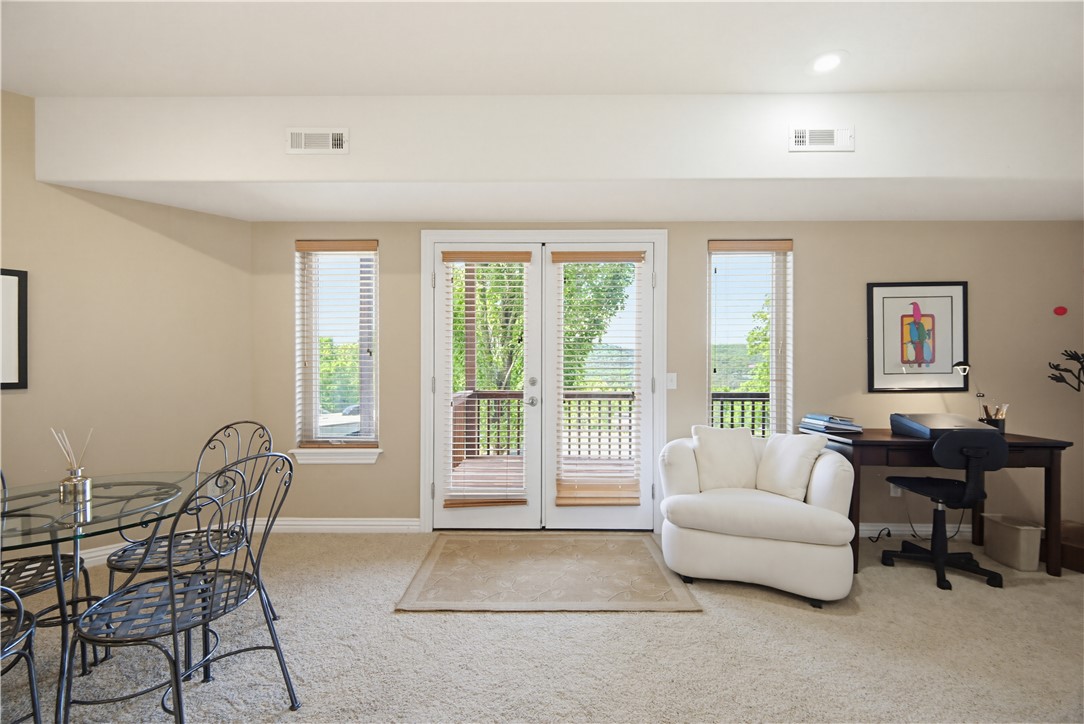 Unit 117 Holiday Island - Residential