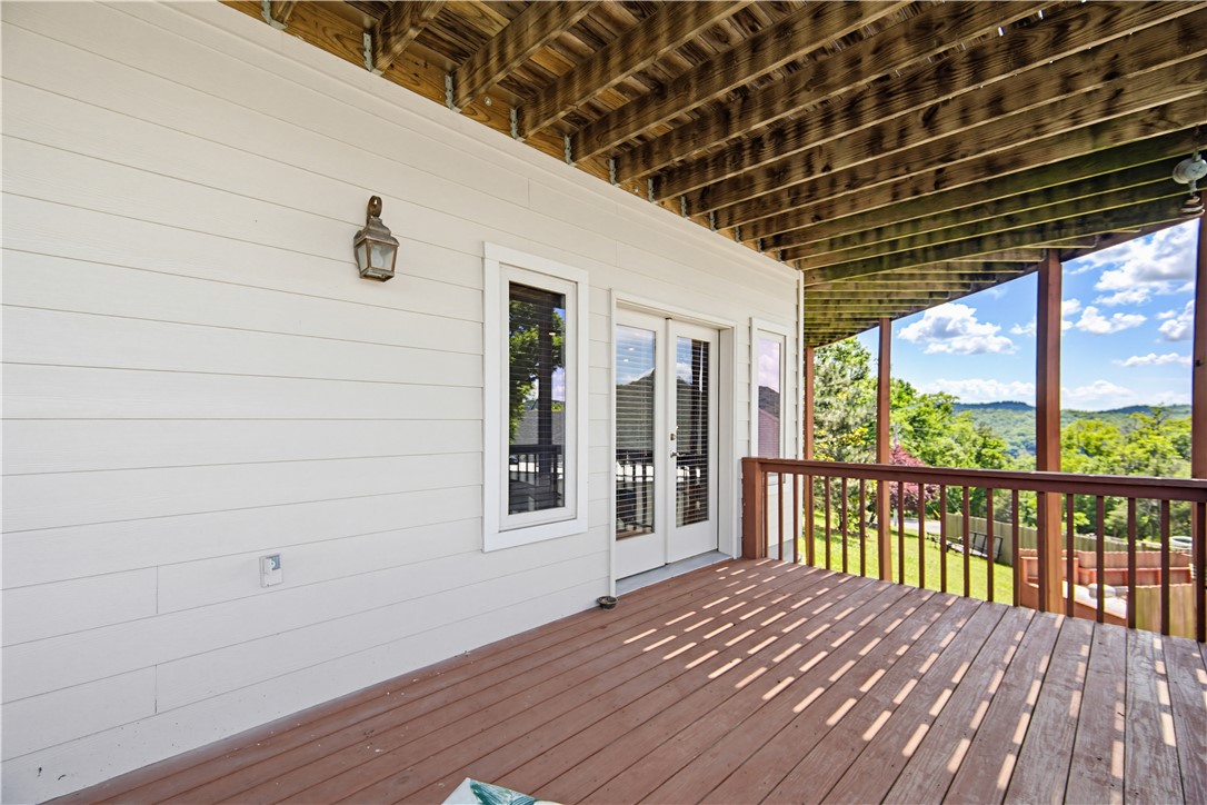 Unit 117 Holiday Island - Residential