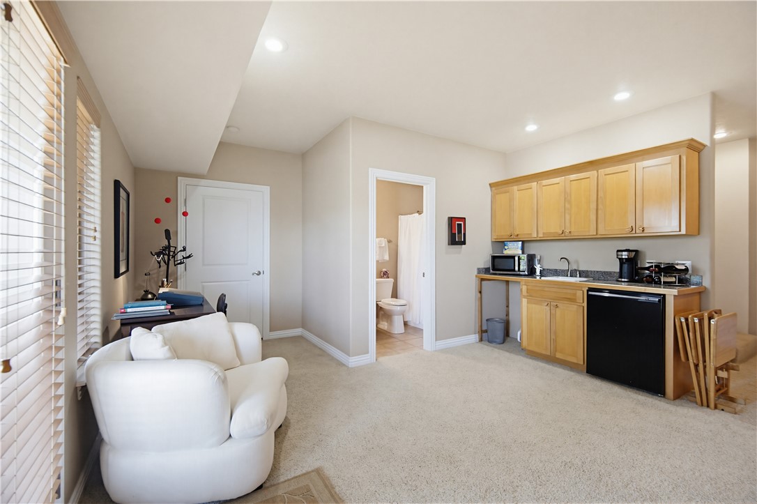 Unit 117 Holiday Island - Residential