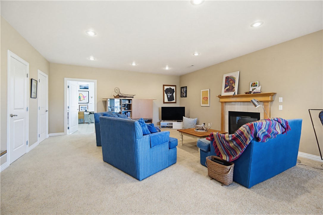 Unit 117 Holiday Island - Residential