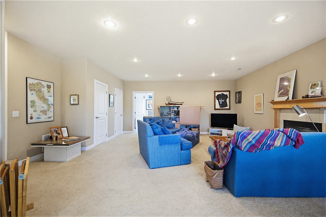 Unit 117 Holiday Island - Residential