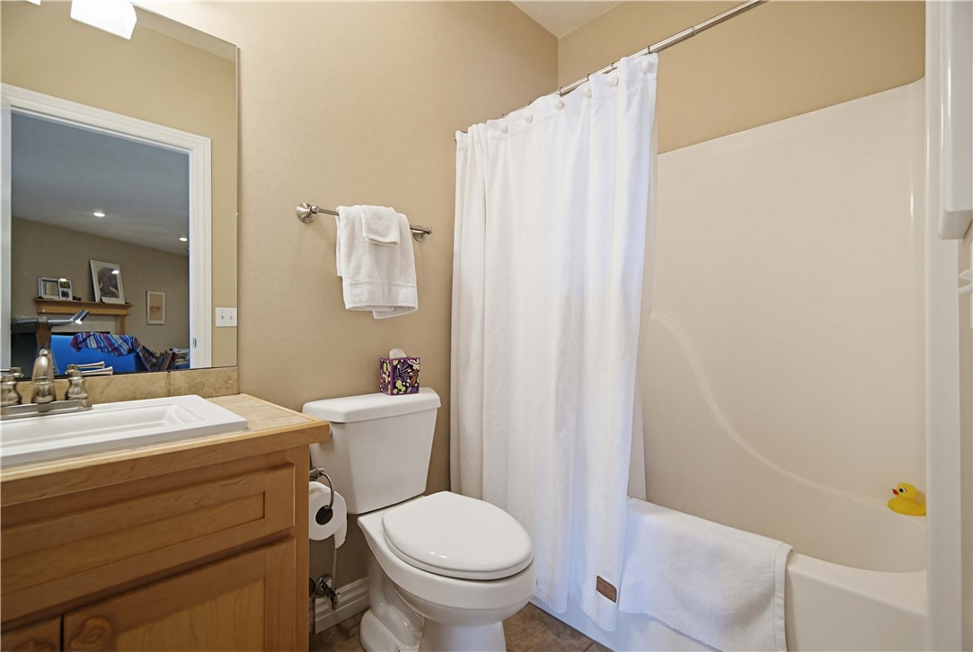 Unit 117 Holiday Island - Residential