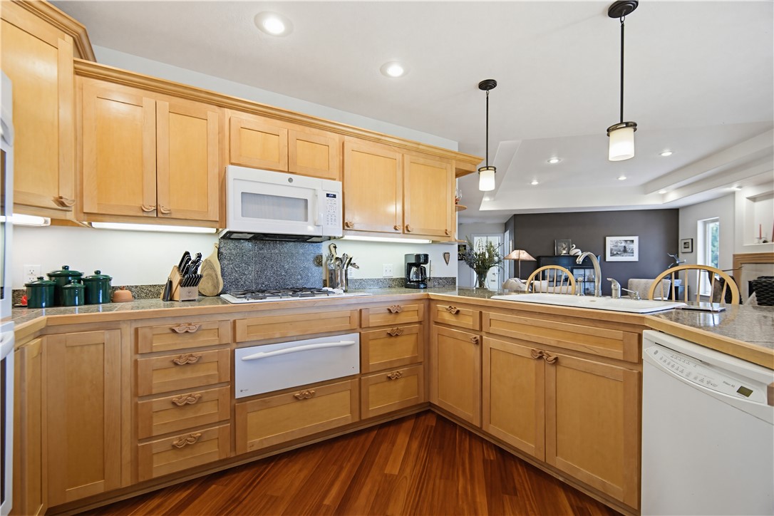 Unit 117 Holiday Island - Residential
