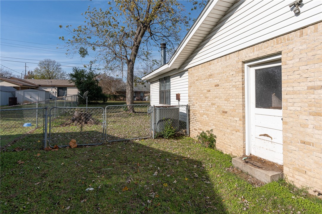 Robin Wood - Residential