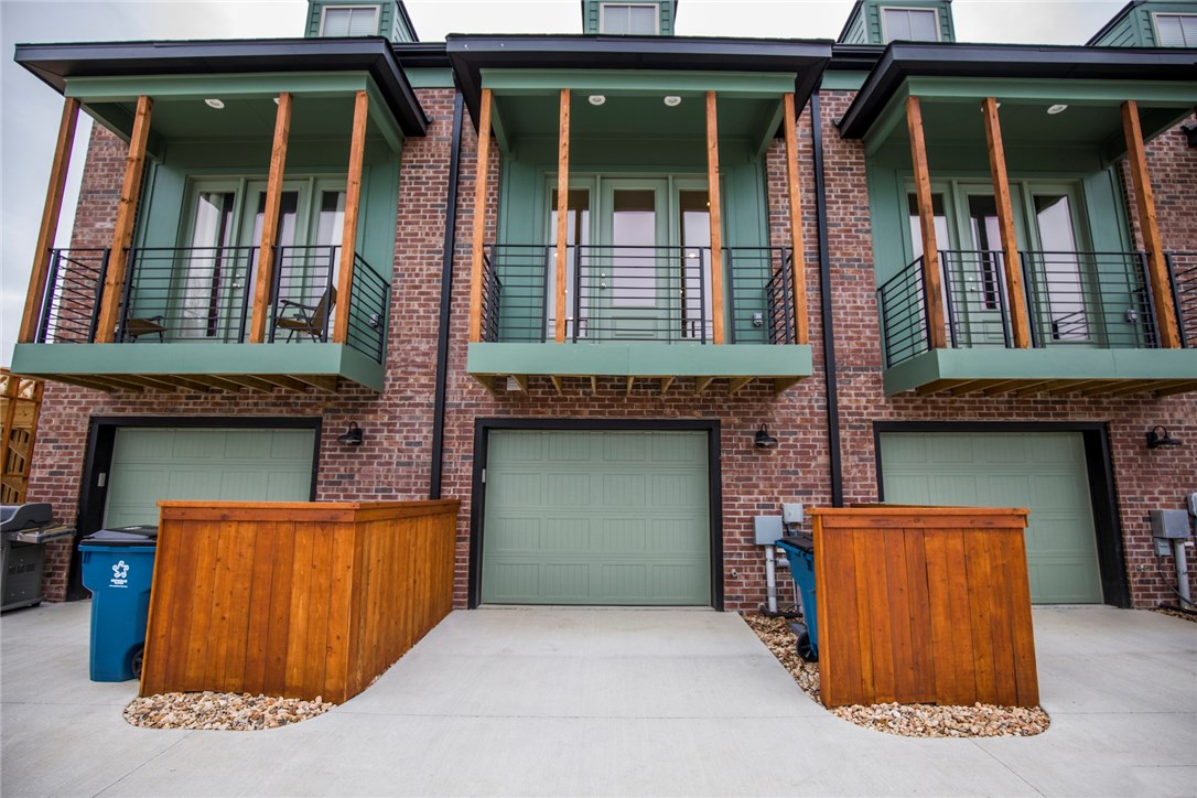 T J Hollands Sub Bentonville - Residential