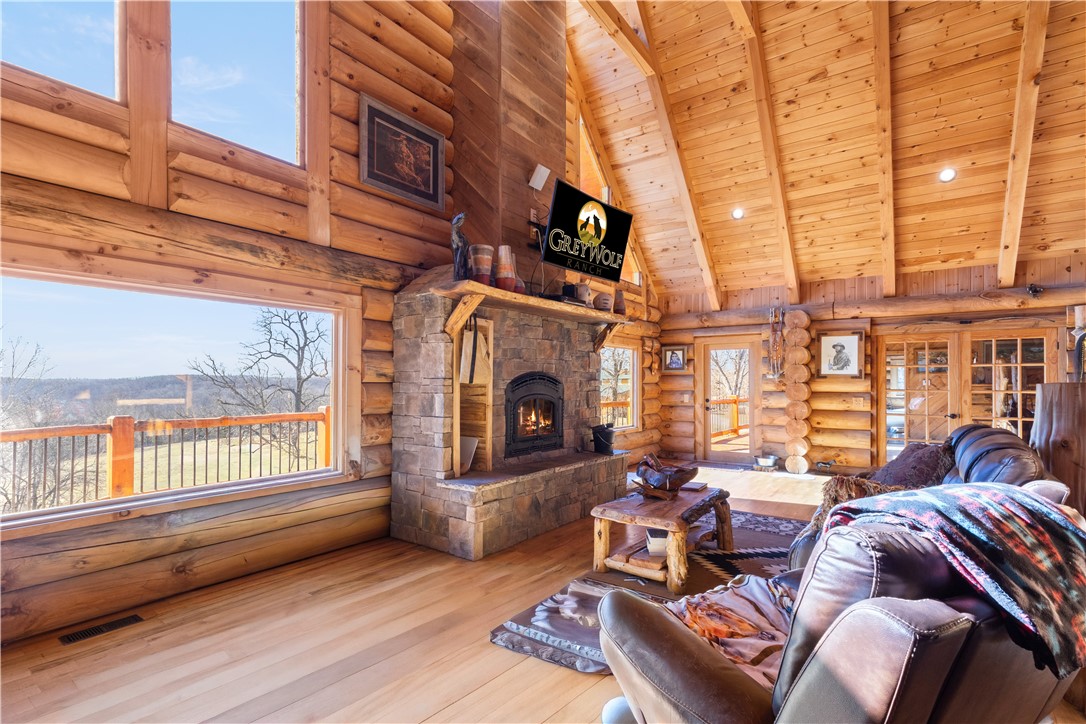 1709 Star Hollow Road