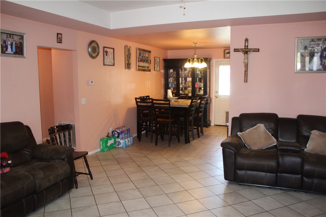 Shadow Valley Iv - Residential