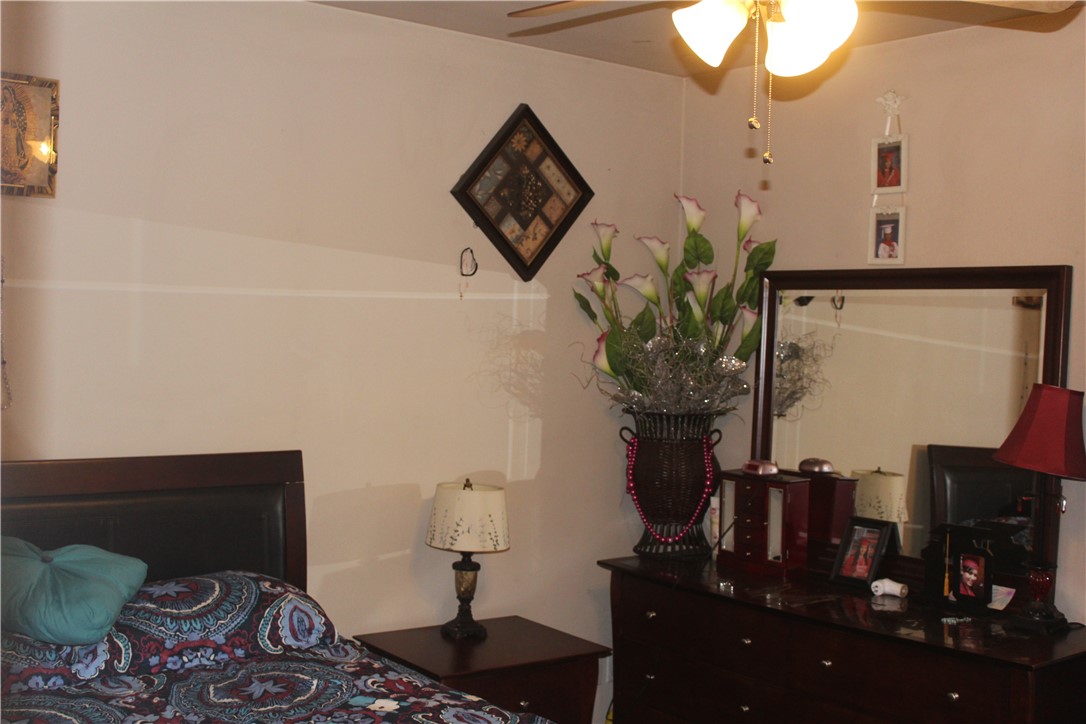 Shadow Valley Iv - Residential