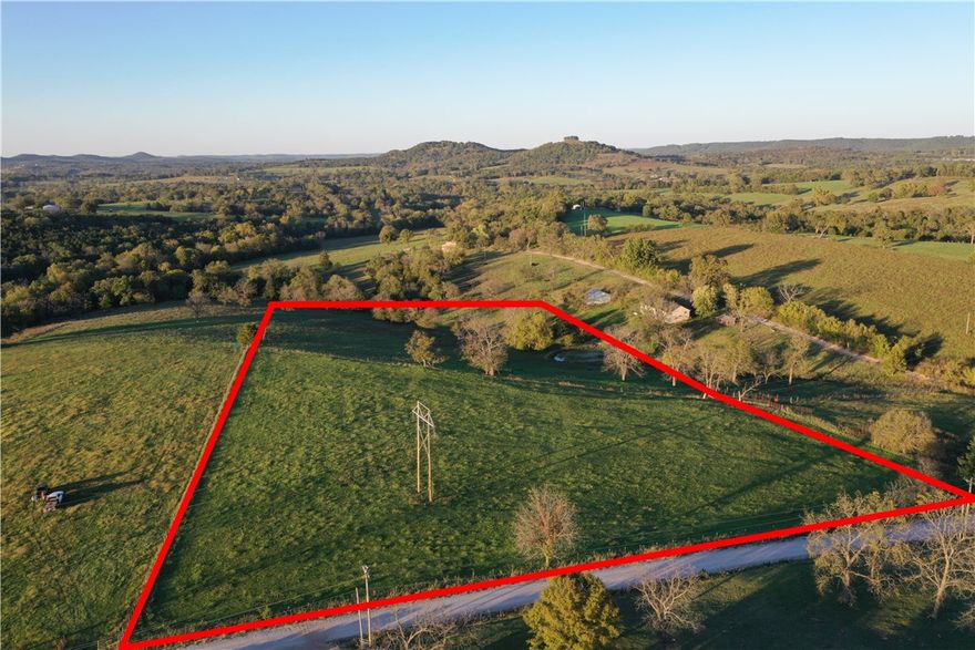 Tract 3 is 9.56 acres located just off of Hwy 221 N. A popular area to build your dream Home. With this property you can have Horses or cattle and other animals to make a small farm. New survey provided. Located just off of Hwy 221 N. Fenced and close to town. Priced to sell.