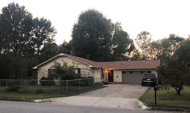 Don't miss out on this Rolling Hills gem! Ranch style home on huge .43 acre lot. Vaulted Living Room has a gas log fireplace with brick mantel. Enjoy the backyard oasis from the 13x14 covered patio or the 14x20 open patio. Fenced yard offers mature oak trees, multiple flower beds and fenced garden area, including a variety of fruit trees. Over-sized 2 car garage with 7x14 workspace and door to back yard. 10x16 barn conveys. Roof replaced in 2018. Wonderful neighborhood! Walking distance to Butterfield School.