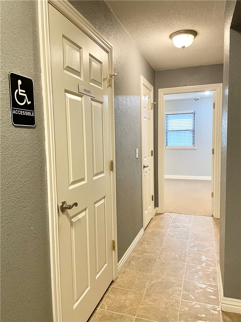 Birds 4th Sub - Commercial Lease