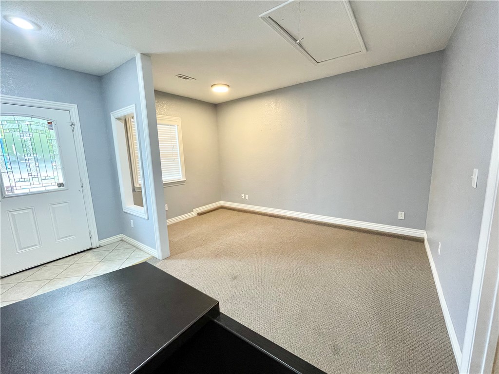 Birds 4th Sub - Commercial Lease