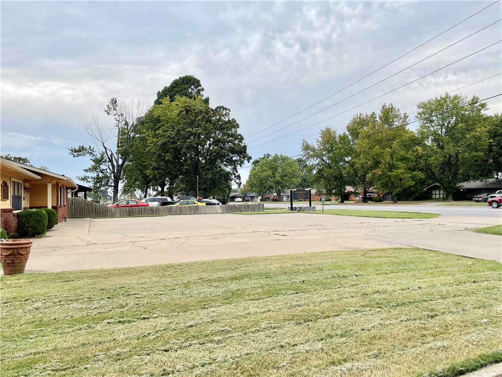 Birds 4th Sub - Commercial Lease