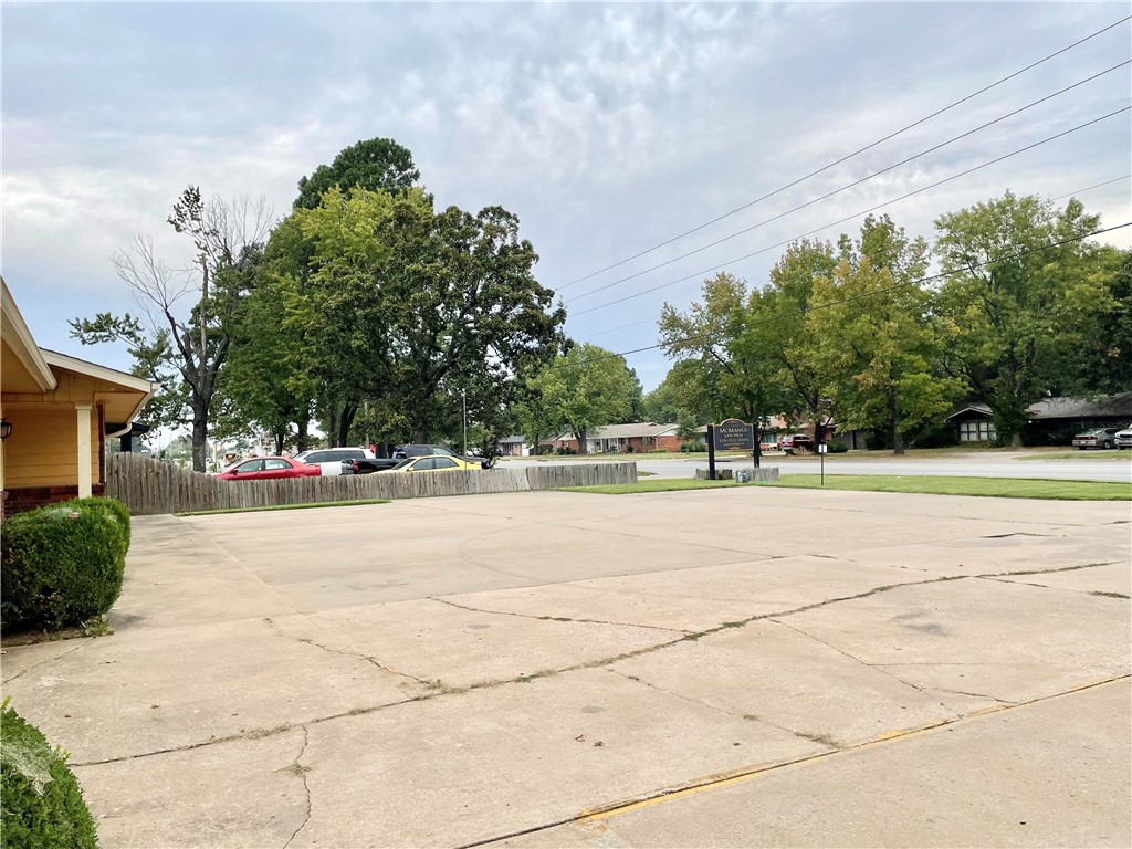 Birds 4th Sub - Commercial Lease