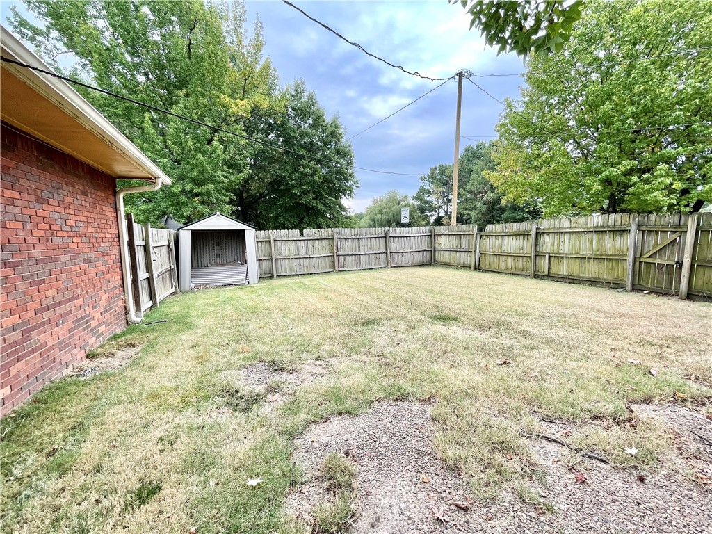 Birds 4th Sub - Commercial Lease