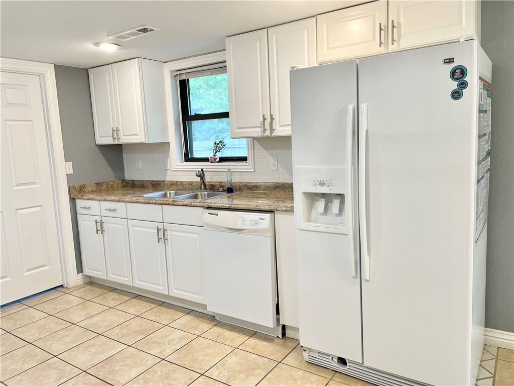 Birds 4th Sub - Commercial Lease