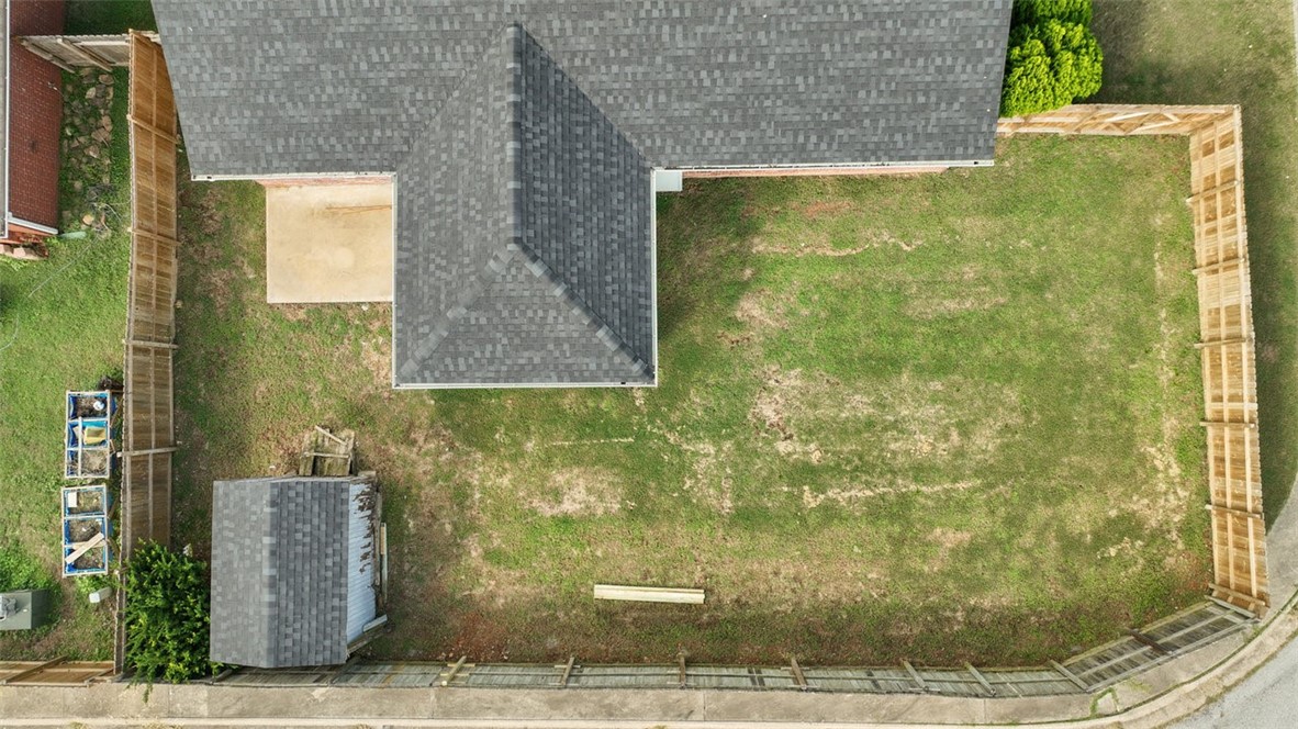Hales Add Rogers - Residential Lease