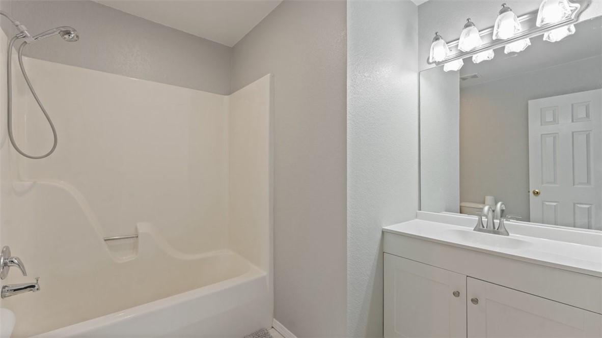 Hales Add Rogers - Residential Lease