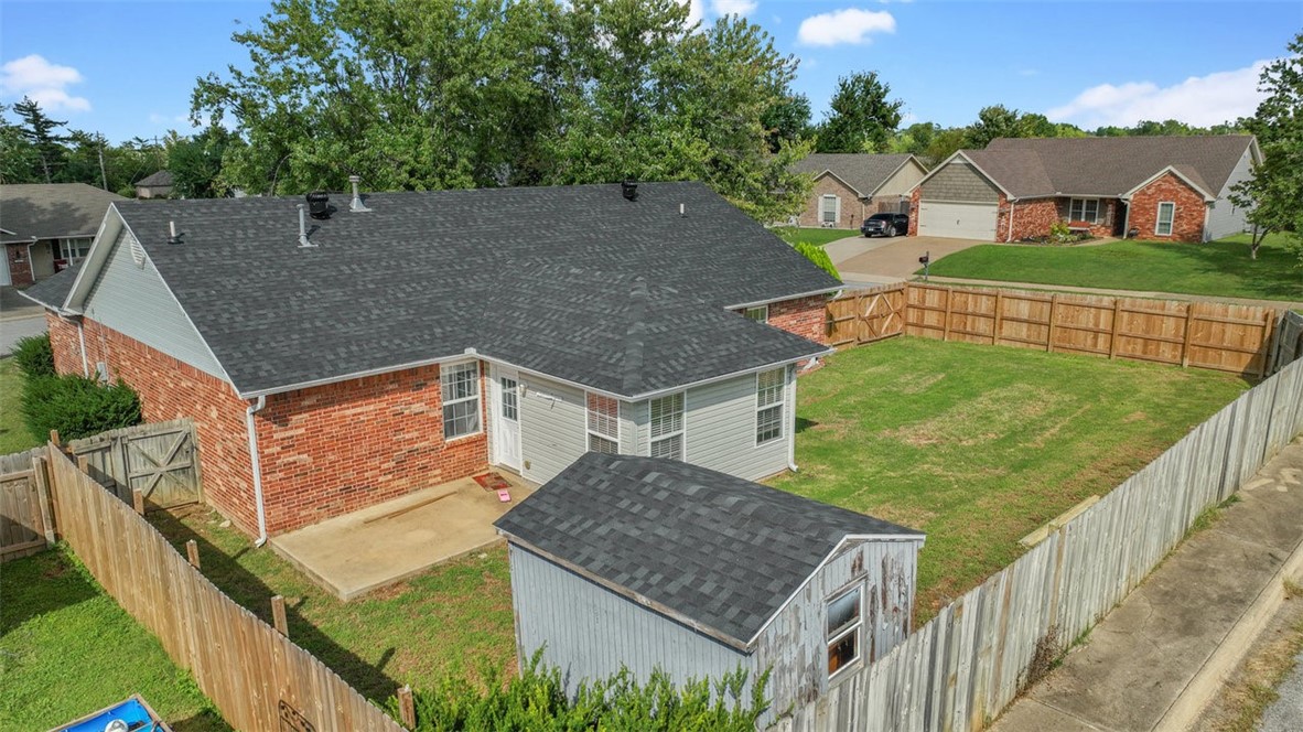 Hales Add Rogers - Residential Lease