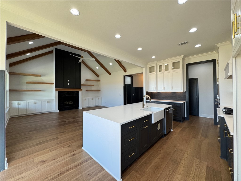 Crescent View - Residential