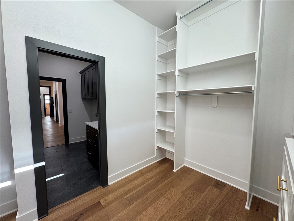 Crescent View - Residential