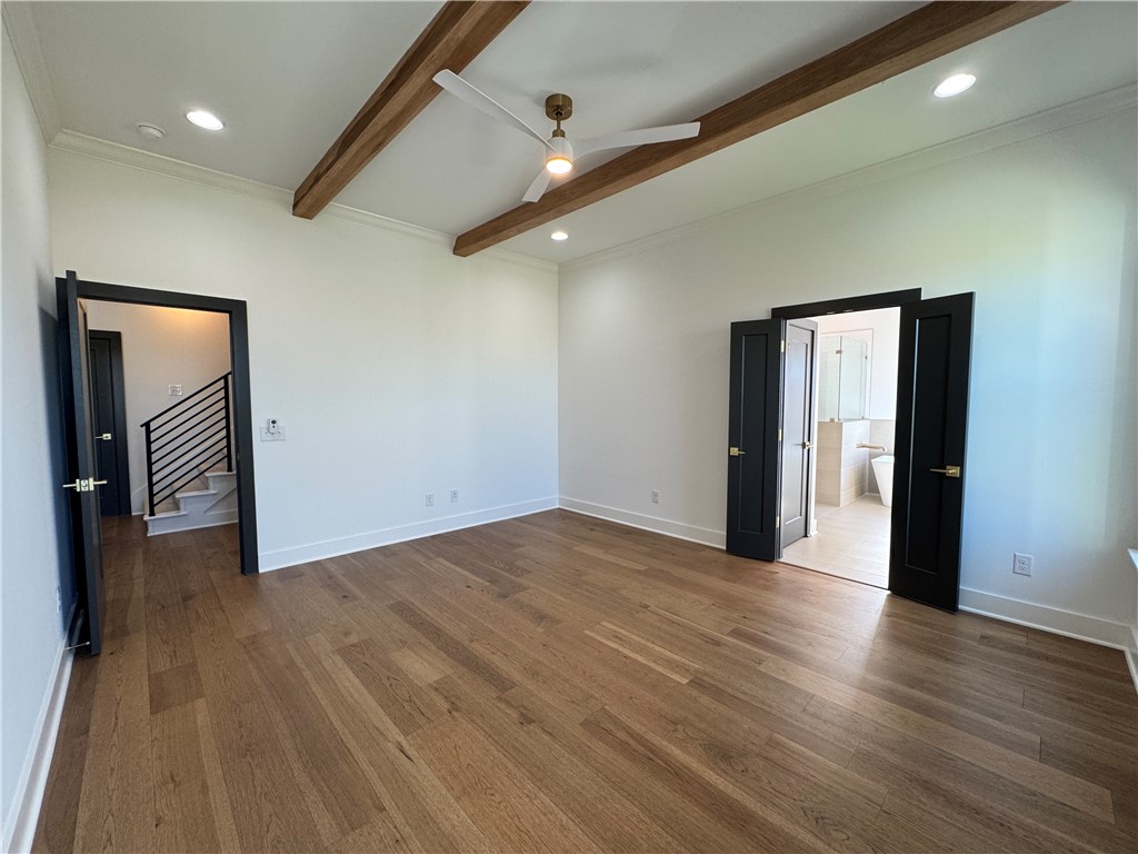 Crescent View - Residential