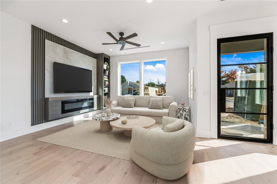 FAIRFIELD ADD-BENTONVILLE - Residential