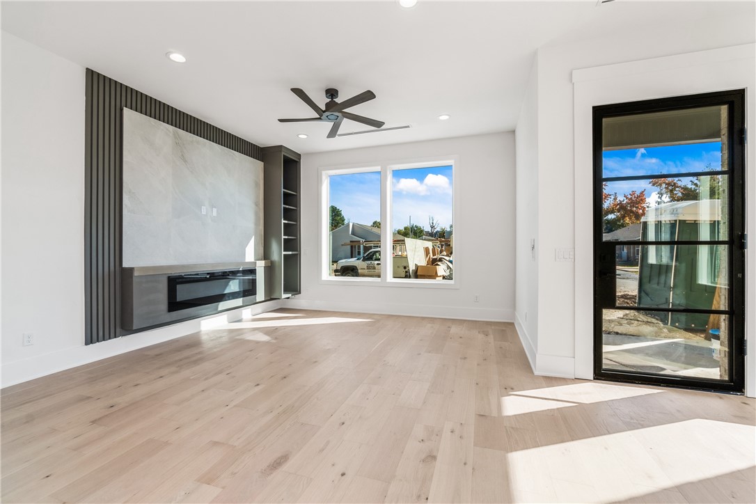 FAIRFIELD ADD-BENTONVILLE - Residential