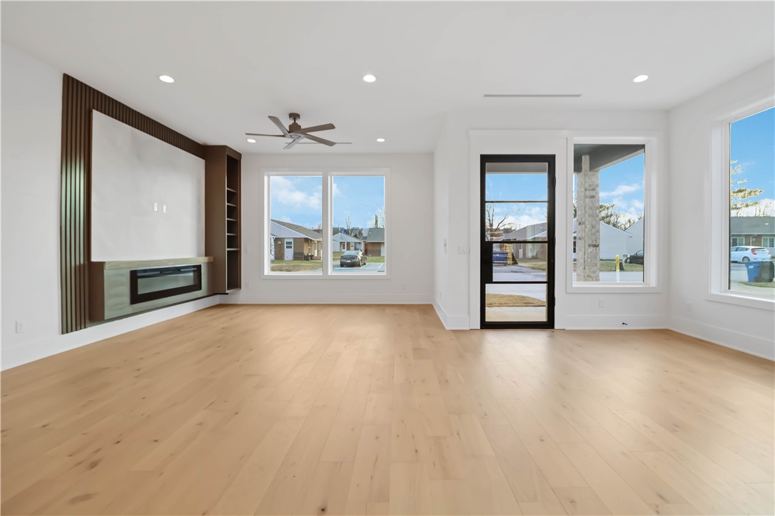 FAIRFIELD ADD-BENTONVILLE - Residential