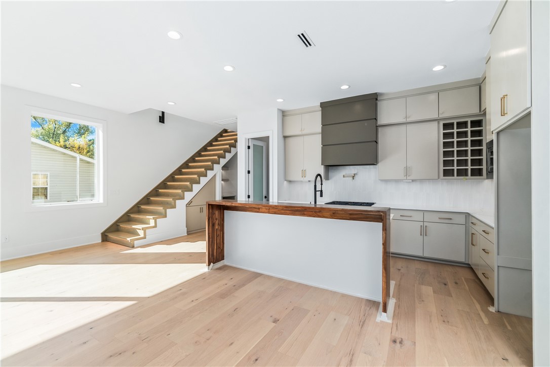 FAIRFIELD ADD-BENTONVILLE - Residential