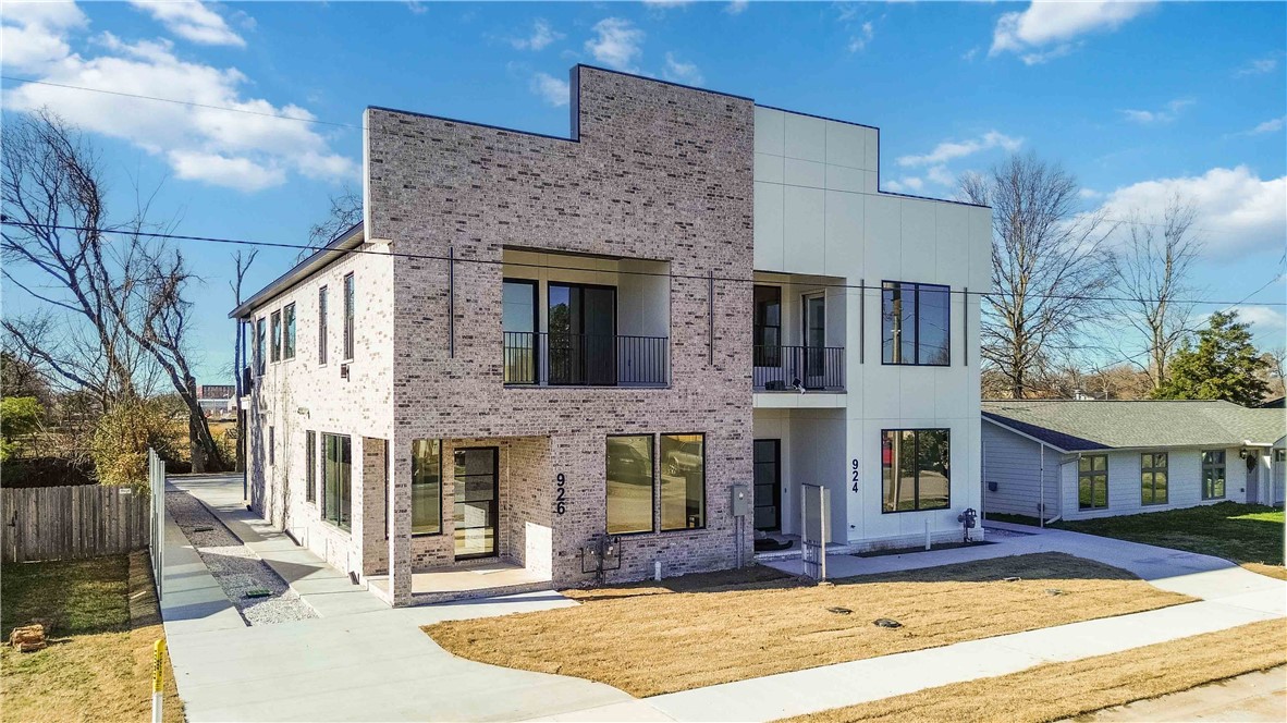 FAIRFIELD ADD-BENTONVILLE - Residential