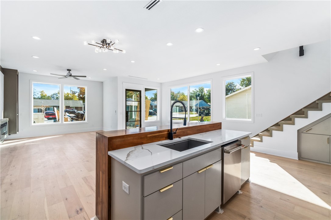 FAIRFIELD ADD-BENTONVILLE - Residential