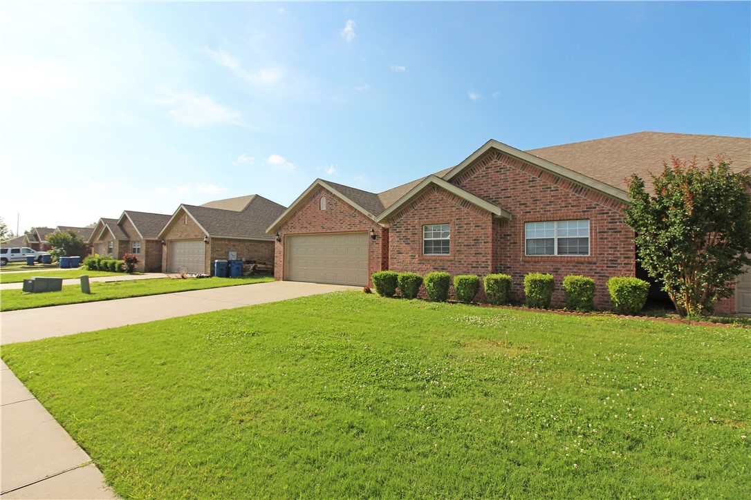 Stonegate Sub Bentonville - Residential Lease