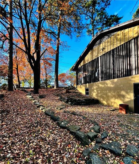 Single Family Residence in Eureka Springs AR 28 Emporia Street 10.jpg