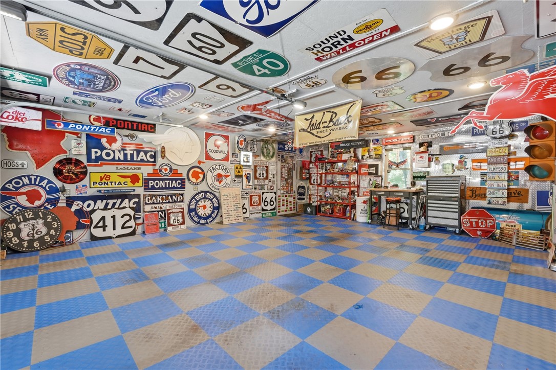 Unit 16 Holiday Island - Residential