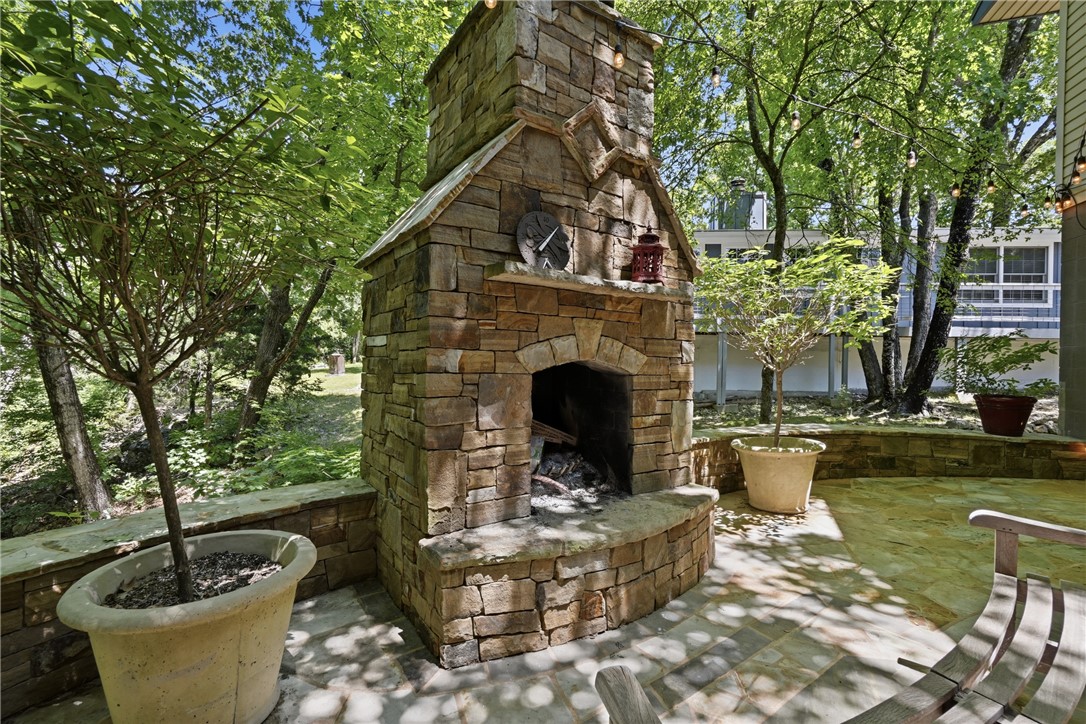 Unit 16 Holiday Island - Residential