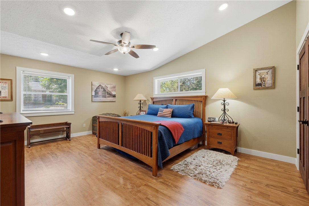 Unit 16 Holiday Island - Residential