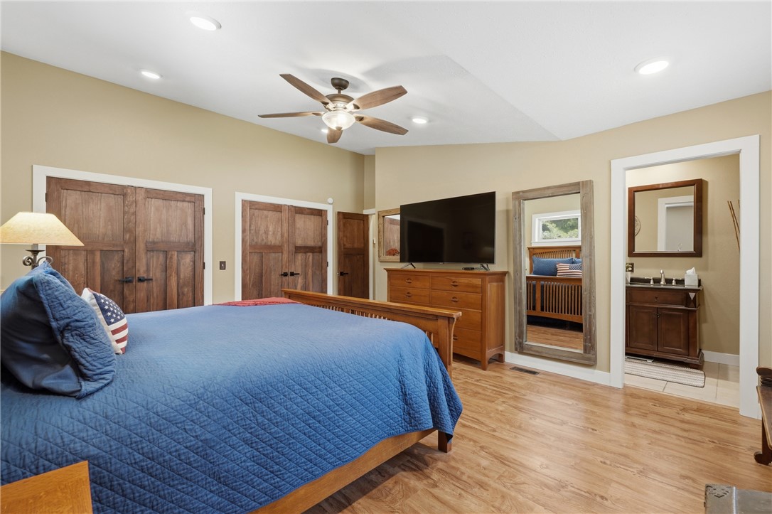 Unit 16 Holiday Island - Residential