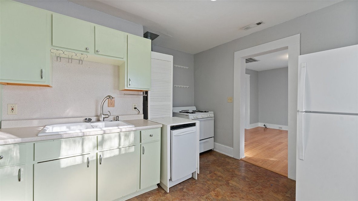 Jennings Plus - Residential Lease